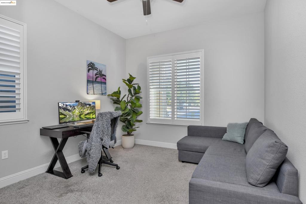 BRENTWOOD - Residential