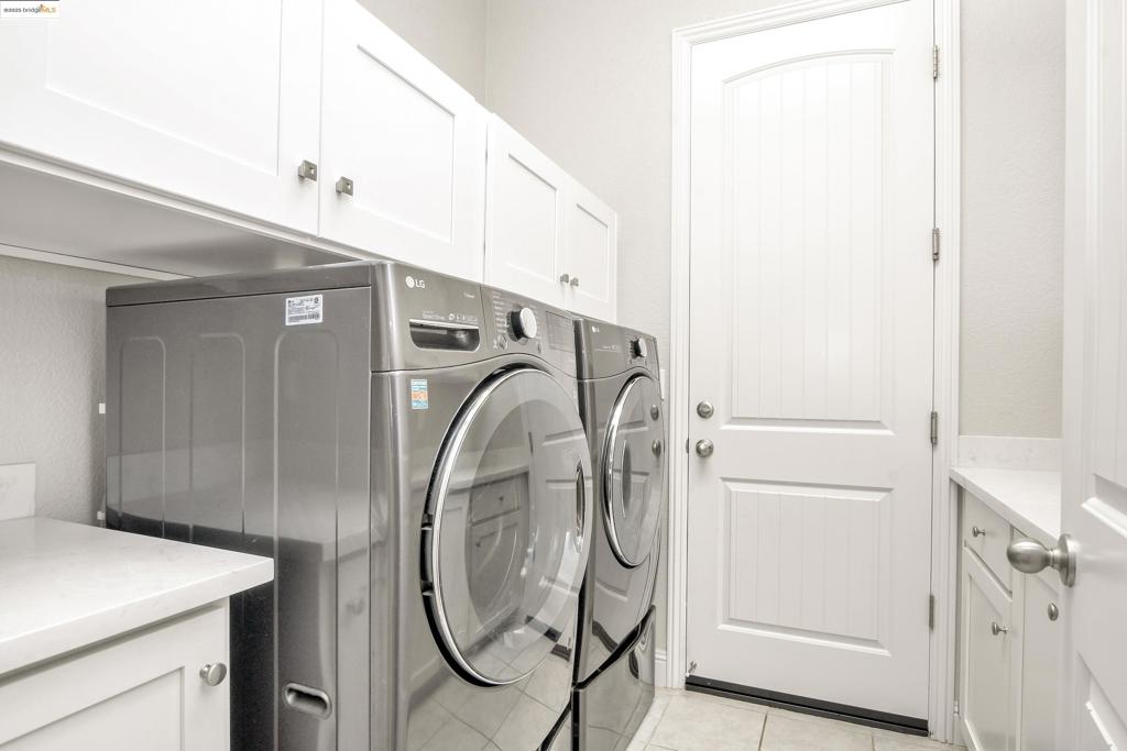 BRENTWOOD - Residential