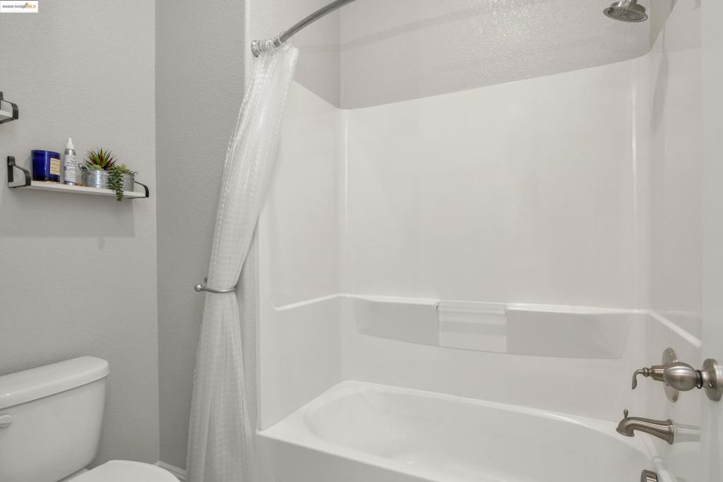 BRENTWOOD - Residential