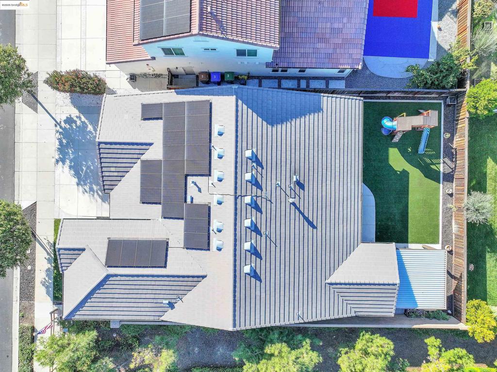 BRENTWOOD - Residential