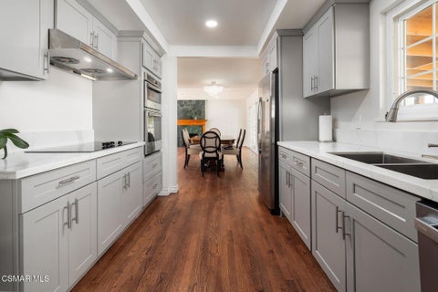 Tiny photo for 1831 La Granada Drive, Thousand Oaks, CA 91362 (MLS # 226004831)