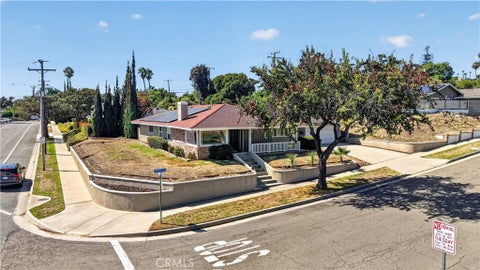 Photo of 1201 N Lincoln Avenue, Fullerton, CA 92831 (MLS # OC26202548)