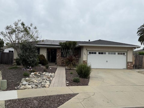 Photo of 761 Atherton Circle, Salinas, CA 93906 (MLS # ML82054898)