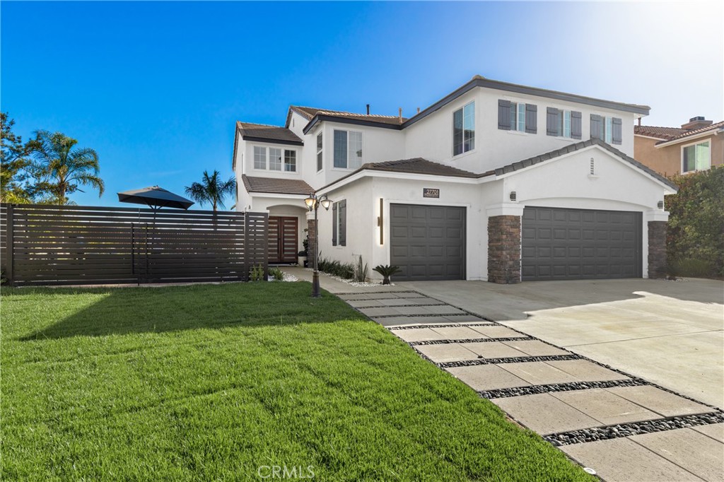 27701 Crestknoll Court