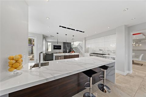 Tiny photo for 27701 Crestknoll Court, Murrieta, CA 92563 (MLS # SW26087956)