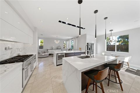 Tiny photo for 27701 Crestknoll Court, Murrieta, CA 92563 (MLS # SW26087956)