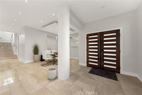 Tiny photo for 27701 Crestknoll Court, Murrieta, CA 92563 (MLS # SW26087956)