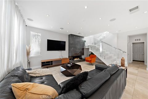 Tiny photo for 27701 Crestknoll Court, Murrieta, CA 92563 (MLS # SW26087956)