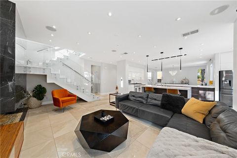 Tiny photo for 27701 Crestknoll Court, Murrieta, CA 92563 (MLS # SW26087956)