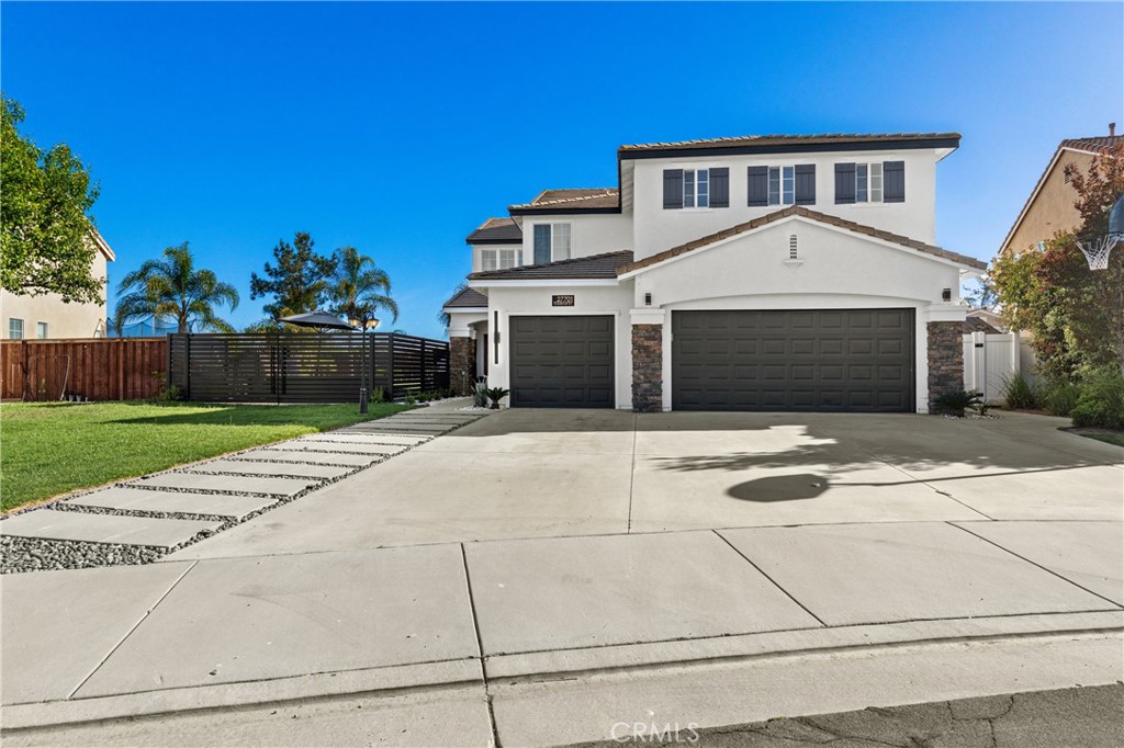 27701 Crestknoll Court