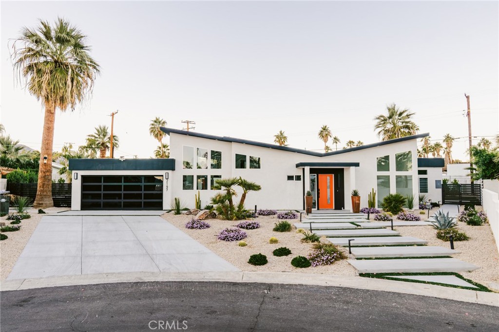 Central Palm Springs (33215) - Residential