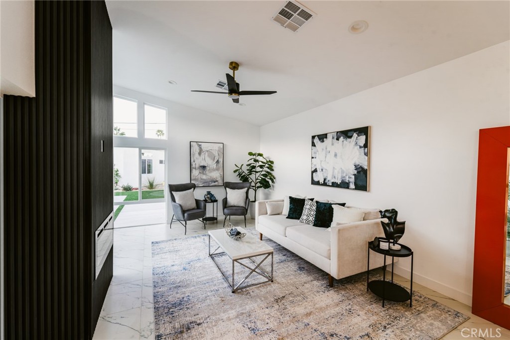 Central Palm Springs (33215) - Residential