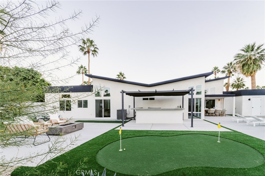 Central Palm Springs (33215) - Residential