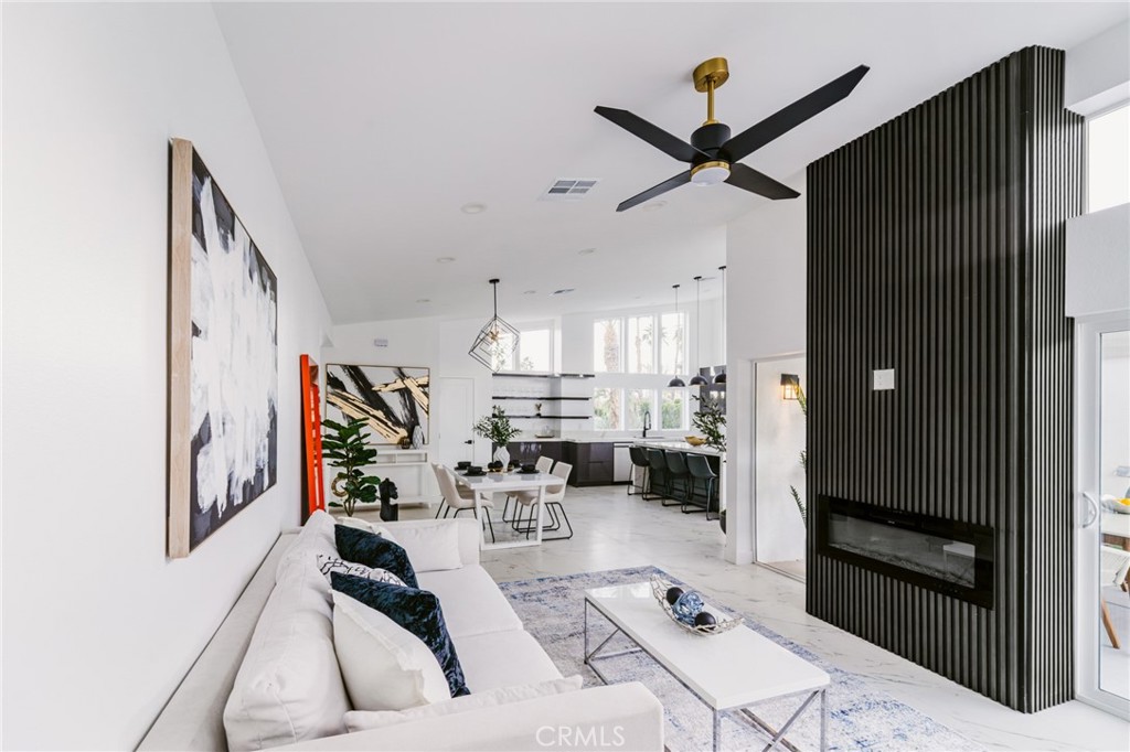 Central Palm Springs (33215) - Residential