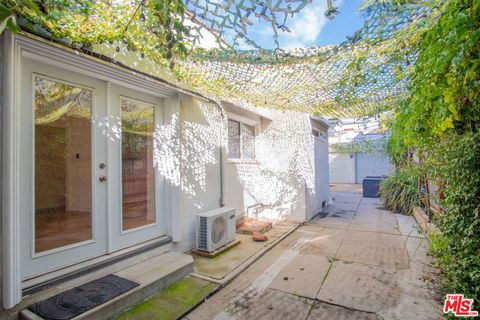 Photo of 6501 Drexel Avenue, Los Angeles, CA 90048 (MLS # 26635191)