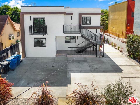 Photo of 11744 Hamlin Street, North Hollywood, CA 91606 (MLS # 26998297)