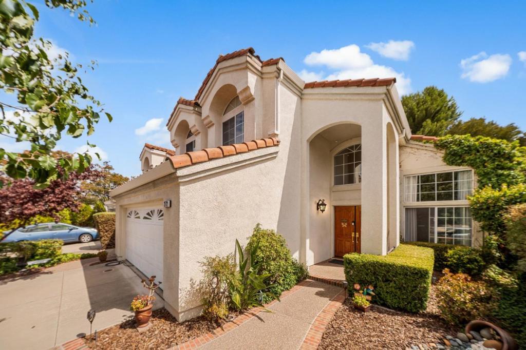 272 Edgewater Drive