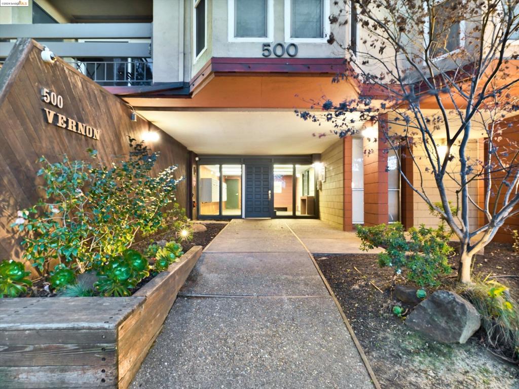 GRAND LAKE - Residential