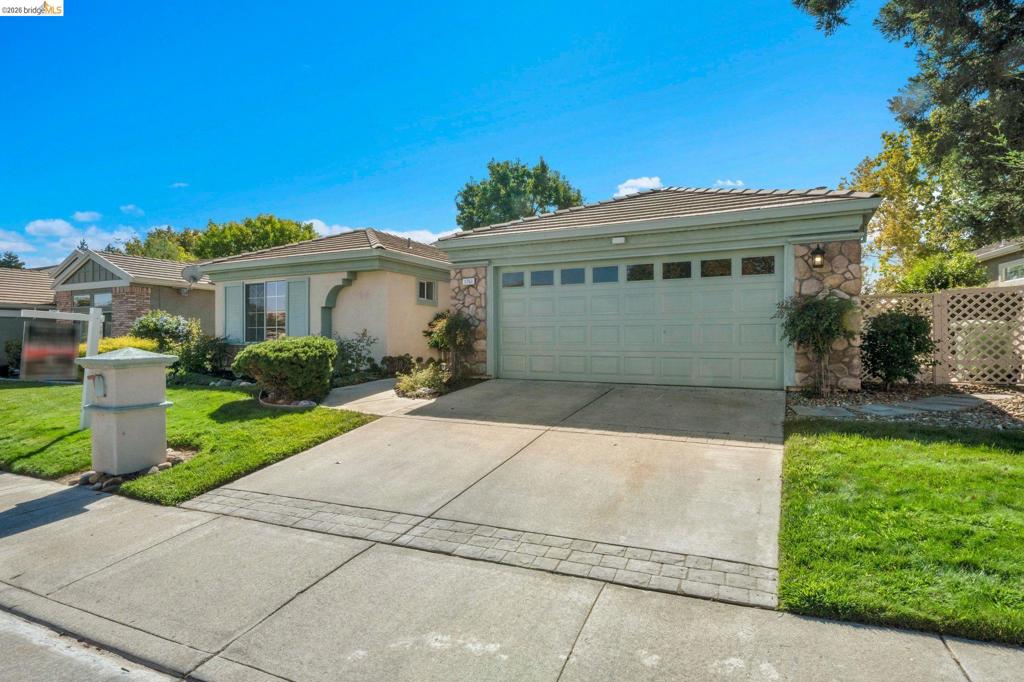1751 Crispin Dr