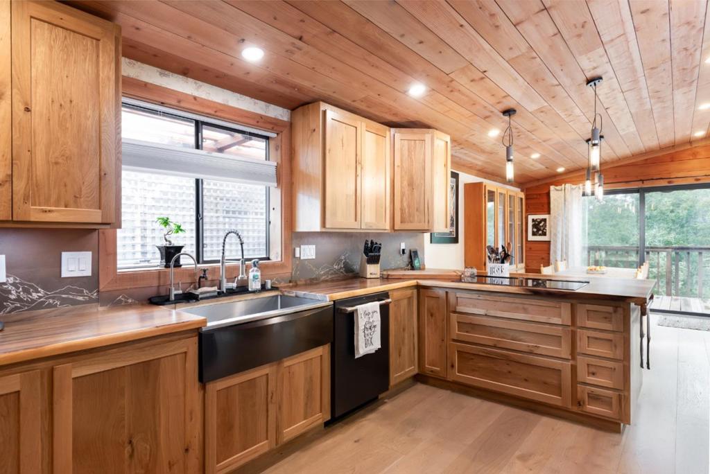 552 Bean Creek Road 177