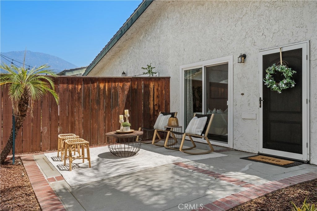 1048 Royal Oaks H