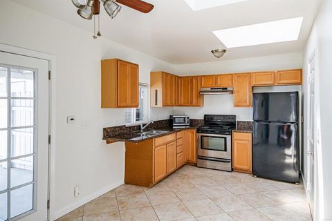 Photo of 3588 Orange Avenue, San Diego, CA 92104 (MLS # NDP2510095) Photo of 3588 Orange Avenue, San Diego, CA 92104 (MLS # NDP2510095)