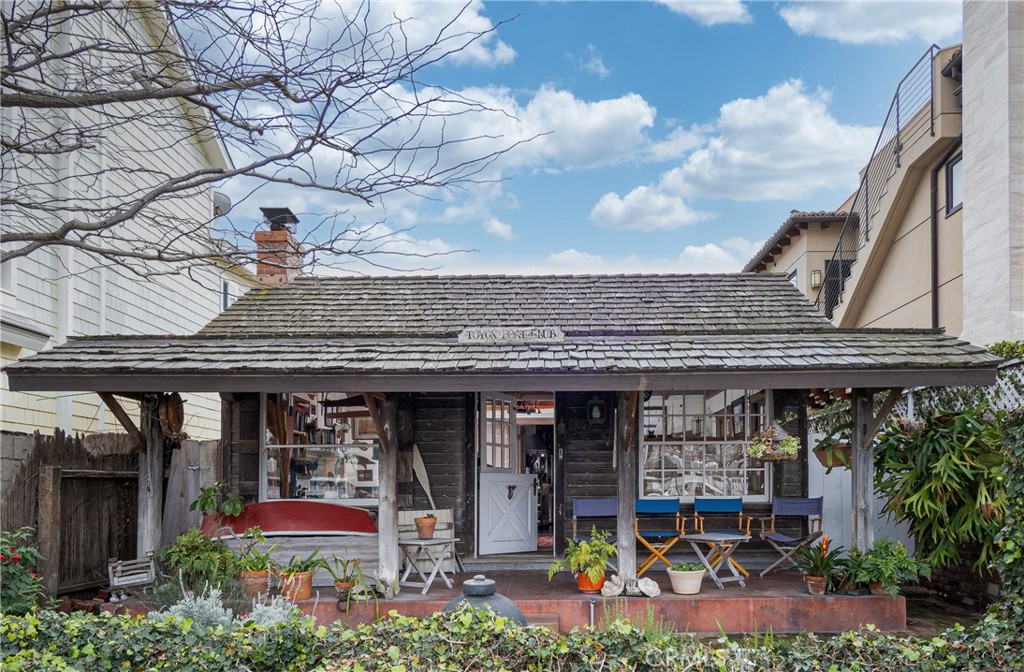 1207 N Bay Front