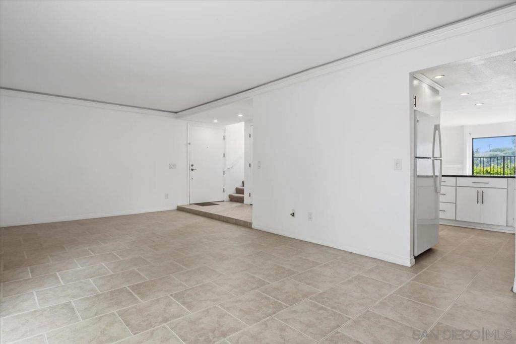 8725 Caminito Abrazo