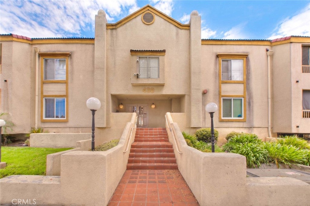 430 N Holliston AVE 210, Pasadena CA 91106