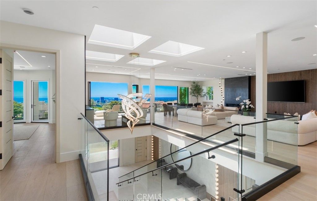 Photo of 4 Narbonne, Newport Beach, CA 92660 (MLS # OC25170715)