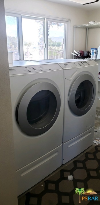 Desert Highland Gateway - Residential