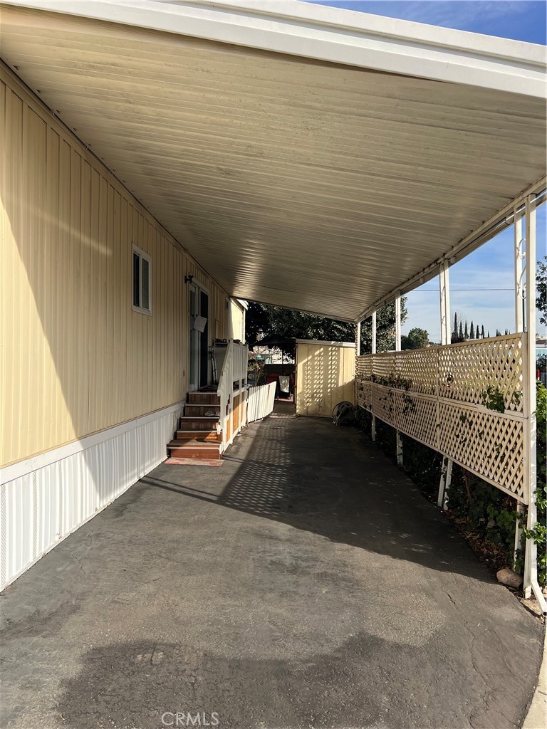 1001 W Lambert Road 284