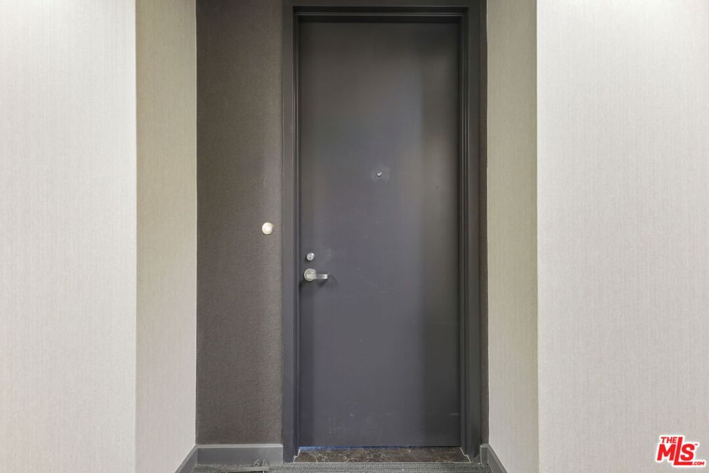 6250 Hollywood Boulevard 6L