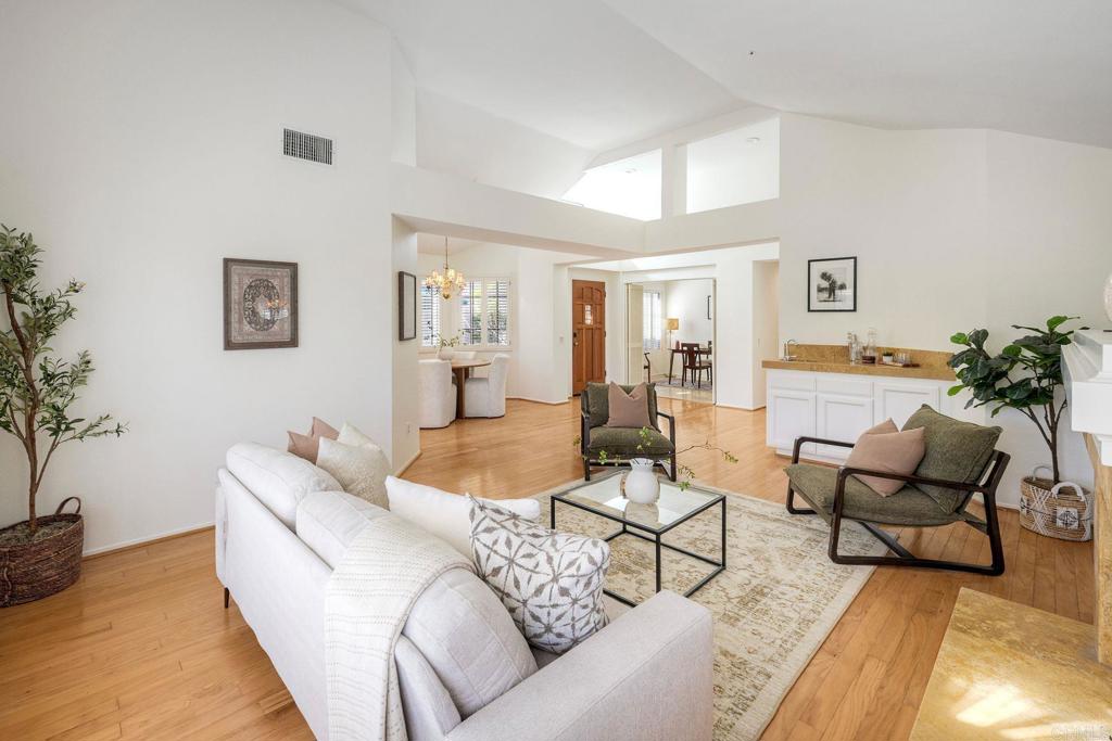 28758 Vista Valley Dr