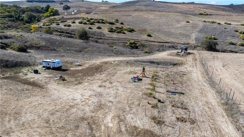 Tiny photo for 4575 Interlake Road, Bradley, CA 93426 (MLS # NS25256167)