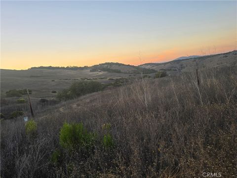 Tiny photo for 4575 Interlake Road, Bradley, CA 93426 (MLS # NS25256167)