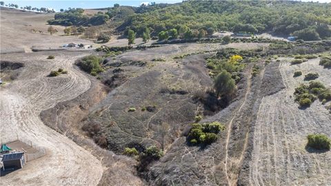 Tiny photo for 4575 Interlake Road, Bradley, CA 93426 (MLS # NS25256167)