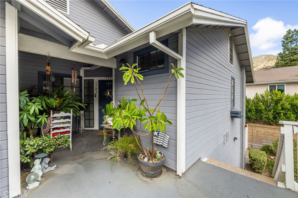 1783 Shady Oaks Court