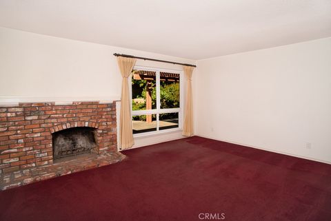 Tiny photo for 5437 Woodbury Street, Ventura, CA 93003 (MLS # SR26057402)