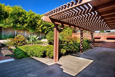 Tiny photo for 5437 Woodbury Street, Ventura, CA 93003 (MLS # SR26057402)