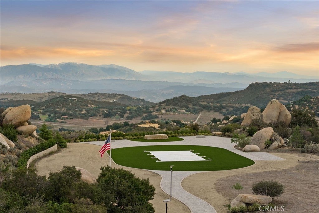 41612 Avenida De Encanto