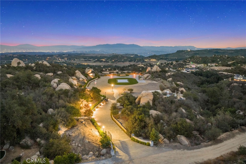 41612 Avenida De Encanto