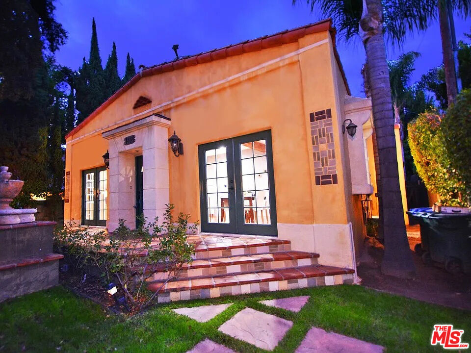 1847 E Del Mar Boulevard
