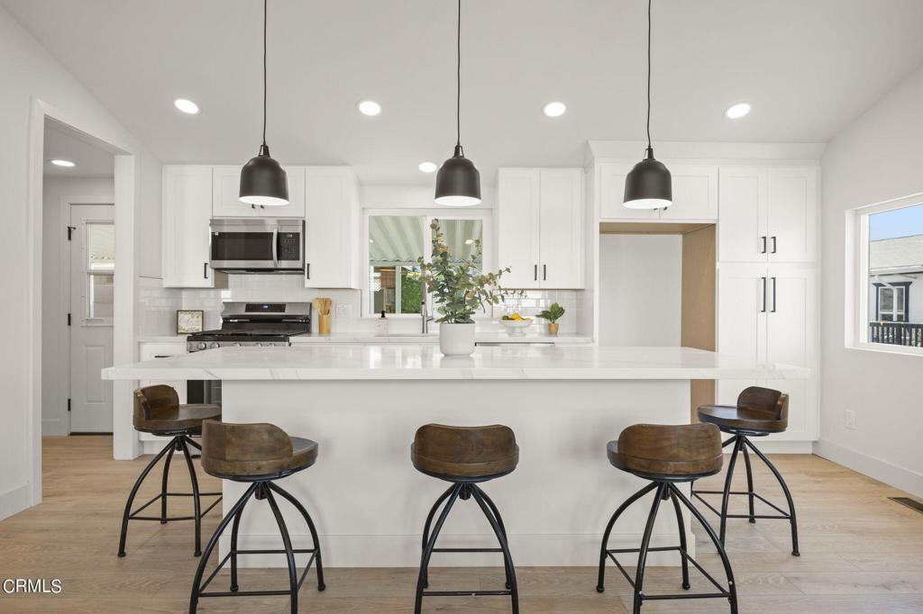 720 W Santa Maria Street 55