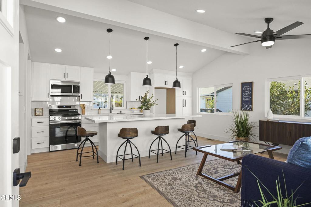 720 W Santa Maria Street 55