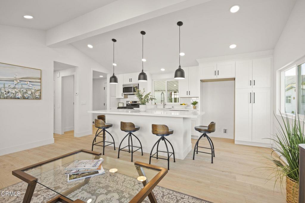 720 W Santa Maria Street 55