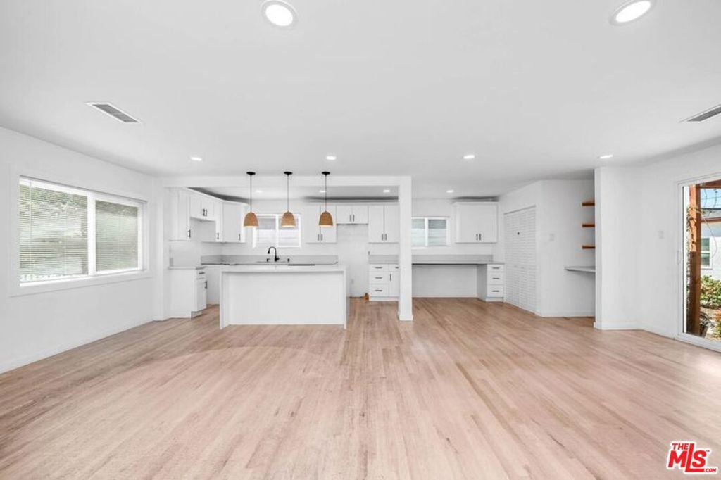 11333 Braddock Drive