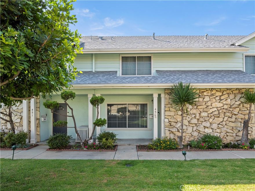 Property VACANT! 
Introducing an exceptional opportunity to own a stunning home in the prestigious Briarwood gated community, located in the vibrant heart of Inglewood. This highly sought-after community offers 24-hour security, creating a safe and serene environment for residents while maintaining the convenience of city living. Just steps away from SoFi Stadium, The Forum, YouTube Theater, and premier dining and entertainment destinations, and mere minutes from LAX and major freeways, this location perfectly balances accessibility and lifestyle. This beautifully updated 3-bedroom, 2-bathroom townhome showcases brand-new floors and modern ceiling fans, enhancing its bright, open layout. Relax or entertain on your private patio, or take advantage of the community’s resort-style amenities, including multiple swimming pools, a spa, and a clubhouse for gatherings and leisure. A two-car covered carport ensures convenience and protection for your vehicles. With this property, buyers have the rare chance to move into a home that is turnkey ready yet customizable, reflecting your personal taste and style. This home not only represents an excellent value but also an opportunity to join a dynamic, thriving community at the forefront of Inglewood’s growth and transformation.