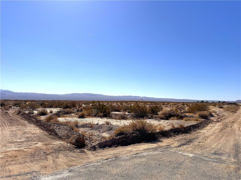 Photo of 0 Yermo Road, Yermo, CA 92398 (MLS # HD26062697)