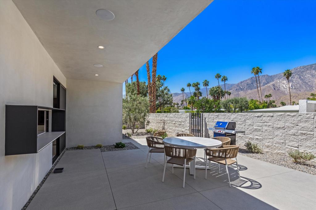 Properties 3 2290 S Yosemite Drive